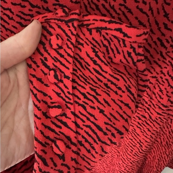 Banana Republic Red and Black Patterned Long Sleeve Dress - Picture 5 of 6
